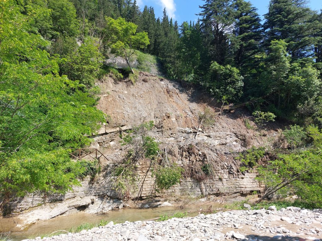 Ripristino della Sicurezza a Premilcuore: Interventi dopo l'Alluvione del 2023 <Bologna (ITALPRESS)...