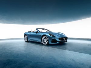 Maserati Espande la Sua Gamma GranCabrio al The I.C.E. di St. Moritz: Scopri Tutte le Novità!