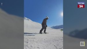Stefano De Martino e Santiago sulla neve: Weekend di relax in Svizzera