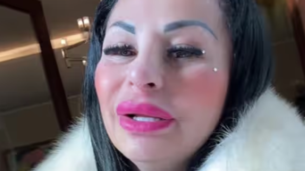 L'influencer più famosa del momento ha fatto il suo ingresso trionfale nella splendida città ligure...