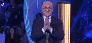 Grande_Fratello_errore_finalista_Alfonso_Signorini_MEDIASET_INFINITY_.jpg