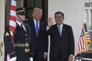 Trump in Giappone: Un Appello a Contrastare l’Aggressione Economica della Cina