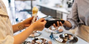 Proiezioni di Confcommercio: nel 2025 previsti quasi 260 mila lavoratori introvabili