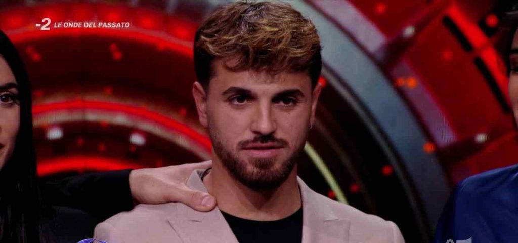 Alfonso e Mariavittoria: Scoppia l’Amore al Grande Fratello? L’Accordo Svelato!