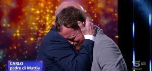 Sorpresa di Papà Carlo: Parole Dolci e Scuse Sentite