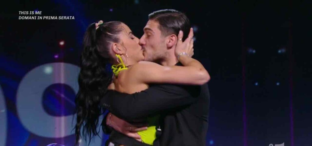 Scandalo al Grande Fratello: Lorenzo Spolverato e Shaila Gatta protagonisti di nuovi comportamenti volgari ed eccessivi