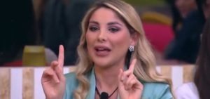 Grande Fratello: Eliminazioni e Rischi nella Puntata dell’11 Marzo 2025 – Chiara Cainelli in Bilico!