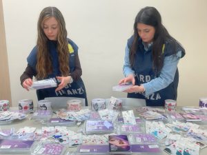 Bologna: Scoperti e Sequestrati Oltre 150.000 Prodotti Non Sicuri e 21 Lavoratori in Nero