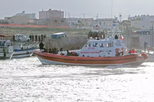 Lampedusa-migranti-1.jpg