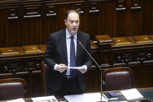 Il presidente Meloni domina la voce della maggioranza, afferma Ciriani.