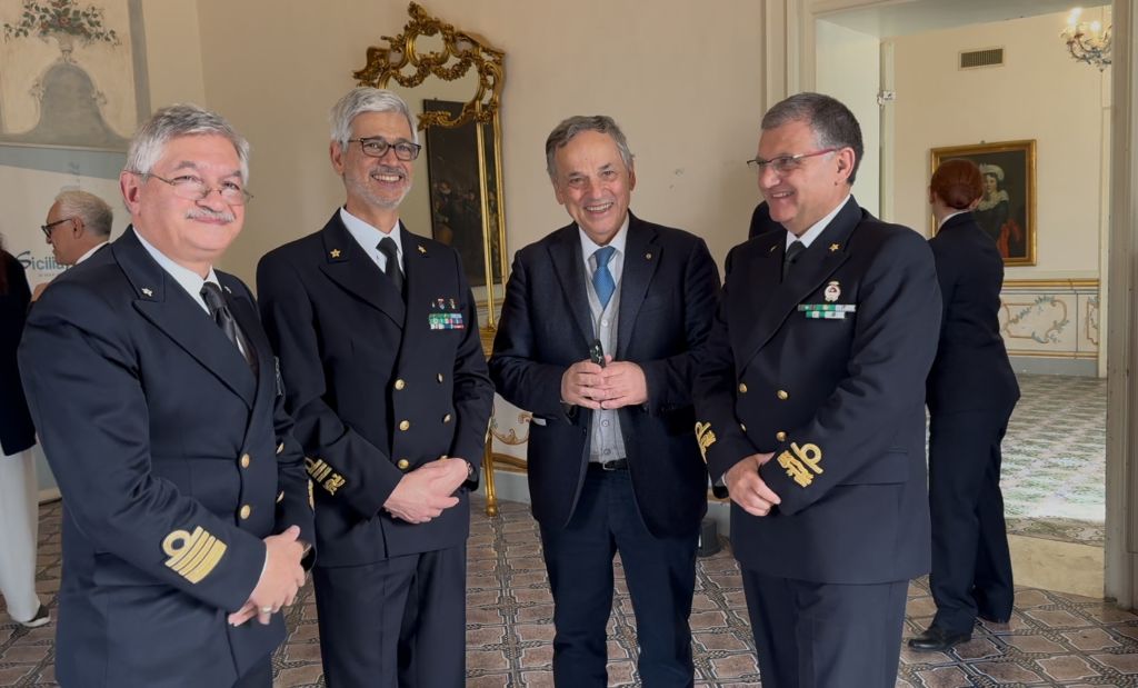 Nave-ospedale-Palermo.jpeg