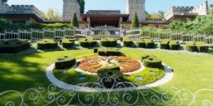 Il 50° anniversario di Gardaland: un viaggio attraverso la magia e l'innovazione Gardaland, il...