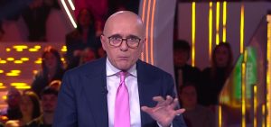 alfonso-signorini-grande-fratello-2025-stupito-.jpg