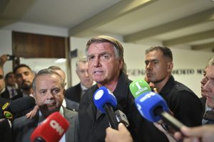 Bolsonaro Rinviato a Giudizio per Tentato Colpo di Stato: Risponde alle Accuse Definendole Infondato