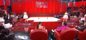 Celentano sorprende Francesca ad Amici 24: le foto svelano il momento clou!