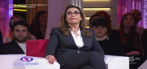 Grande Fratello: Cesara Buonamici Rivela la Verità su Zeudi e la Camera Quadrangolare