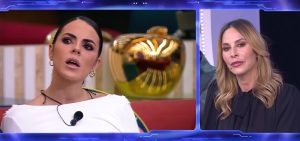 Stefania Orlando critica Shaila e Lorenzo al GF: ‘Teatro e mancanza di autenticità nel loro rapporto’