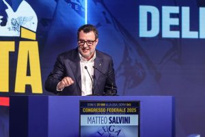 Salvini: Piantedosi è un eccellente ministro, potrei tornare al Viminale?
