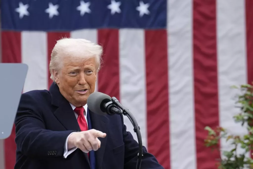 Trump Annuncia Aumento Dazi al 104%: Le Conseguenze del Nuovo Ordine Esecutivo La Casa Bianca ha...