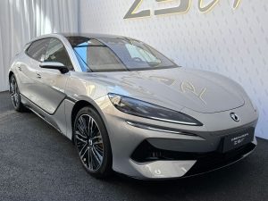 Denza Z9GT: L’ingresso di BYD nel Mercato Europeo con un SUV Innovativo