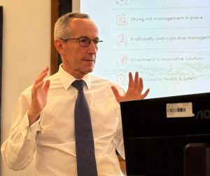 Webuild e Ferrari: un’impostazione globale per affrontare le sfide geopolitiche