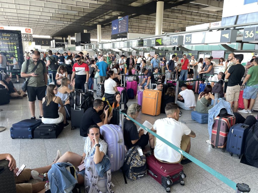 Aeroporto-Catania.jpg