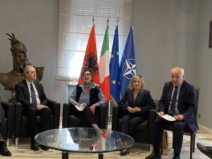 Nave della Salute: Un Ponte di Solidarietà tra Italia e Albania