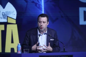 Occorre trattare con Trump per evitare problemi legati ai dazi, afferma Salvini