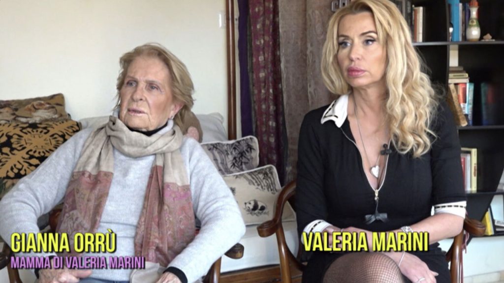 Motivi-Valeria-Marini-Gianna-Orru.jpg