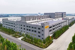 Pirelli Festeggia 20 Anni in Cina: Tronchetti Provera Sottolinea l’Impegno nei Investimenti Tecnologici