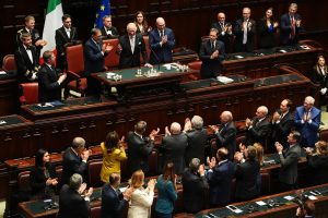 Re Carlo III esprime grande onore e gioia nel parlare al Parlamento italiano.