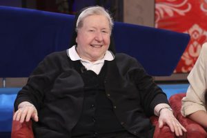 Camera Ardente per Suor Paola al Campidoglio: Un Omaggio a una Grande Tifosa ROMA (ITALPRESS) – La...