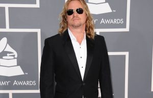 L'attore statunitense Val Kilmer è morto a 65 anni a causa di una polmonite, dopo una battaglia...