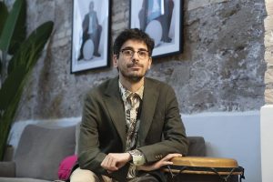 Valerio Lundini ritorna su Rai Play e Rai 3 con dieci nuove puntate di “Faccende complicate”