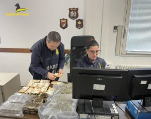 Operazione antidroga a Venezia: 18 kg di hashish e marijuana sequestrati e tre arresti effettuati