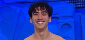 francesco-fasano-amici-2024-sorride-.jpg