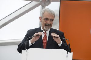 Rocca lancia l’ordinanza del piano anti-caldo per il 2026: misure innovative in arrivo.