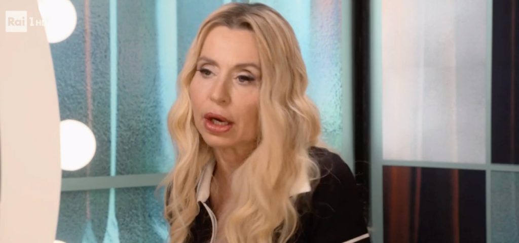 valeria-marini-parla-furiosa-ne-vedremo-delle-belle-SCREEN-rai-2025-.jpg