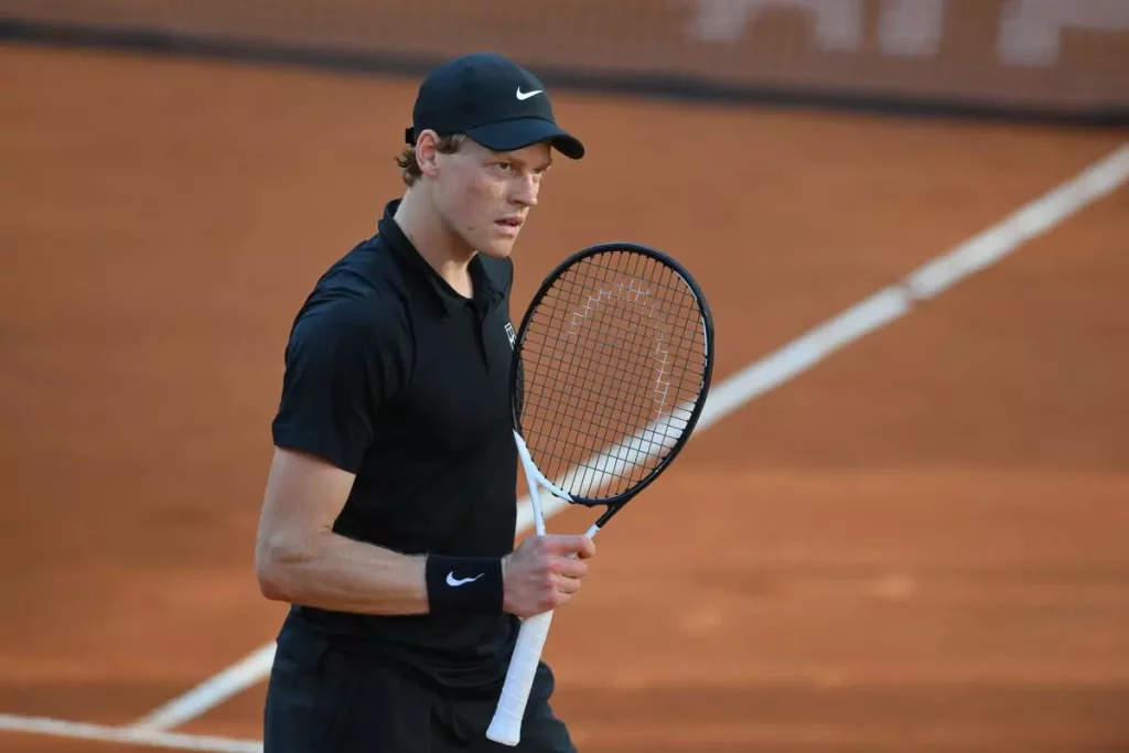 Il Fascino del Tennis al Foro Italico di Roma: Jannik Sinner sul Palco Maggiore ROMA (ITALPRESS)...