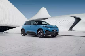 Nuova Nissan Micra: l’eleganza elettrica e connessa per la mobilità di domani.