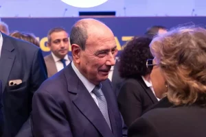 Schifani: “Continuo a lavorare, non sono tornato in Sicilia per svernare”.