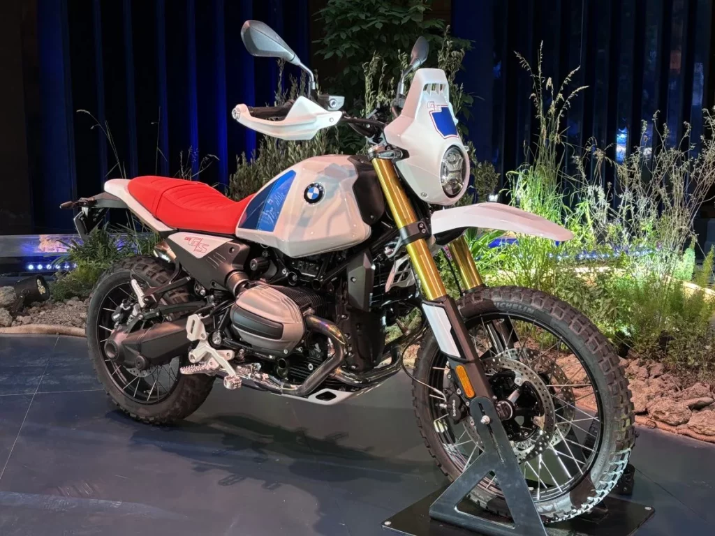 BMW R 12 G/S: Innovazione e Tradizione si Incontrano Un Moto Iconico che Funziona in Ogni Situazione...
