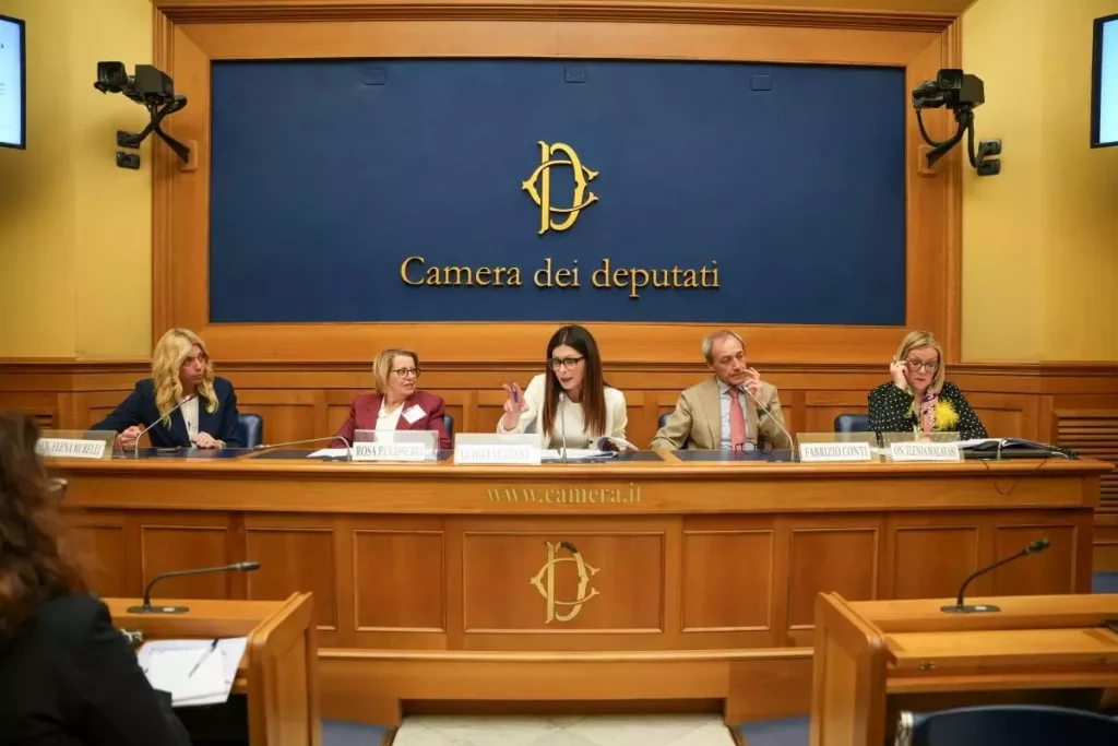 **Eventi a Palazzo Montecitorio: Nuove Prospettive sul Lupus Eritematoso Sistemico** ROMA...