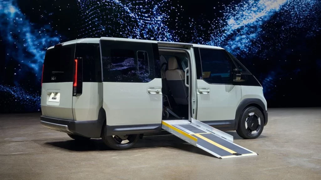 Kia Italia Promuove la Mobilità Inclusiva: Supporto alla Disabilità con il Torneo Open d’Italia...