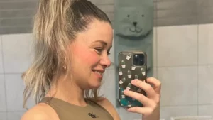 Alice Bellagamba: Un Nuovo Inizio come Mamma Alice Bellagamba, la celebre ballerina e attrice...