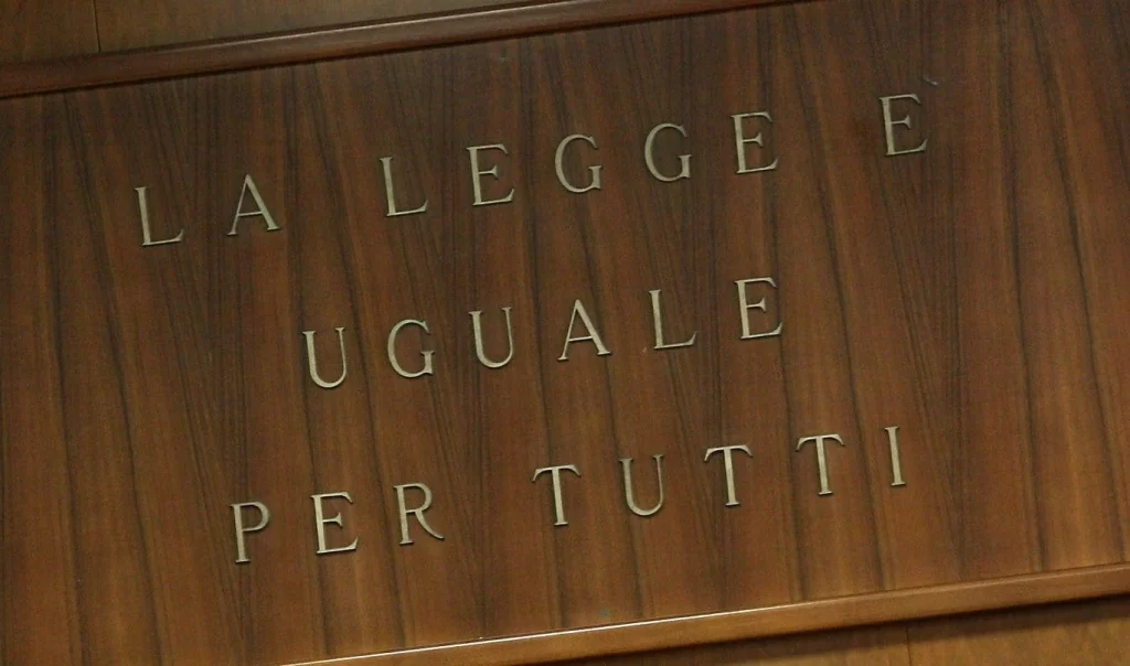 Assenteismo ad Avellino: 75 sotto inchiesta per danno erariale al lavoro.