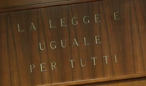 Assenteismo ad Avellino: 75 sotto inchiesta per danno erariale al lavoro.