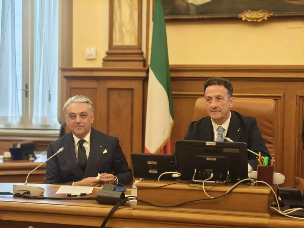 Luca De Meo, amministratore delegato di Renault Group, ha sottolineato la necessità di un approccio...