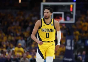 Tyrese Haliburton Guida i Pacers alla Vittoria su New York INDIANAPOLIS (USA) (ITALPRESS) – Dopo...
