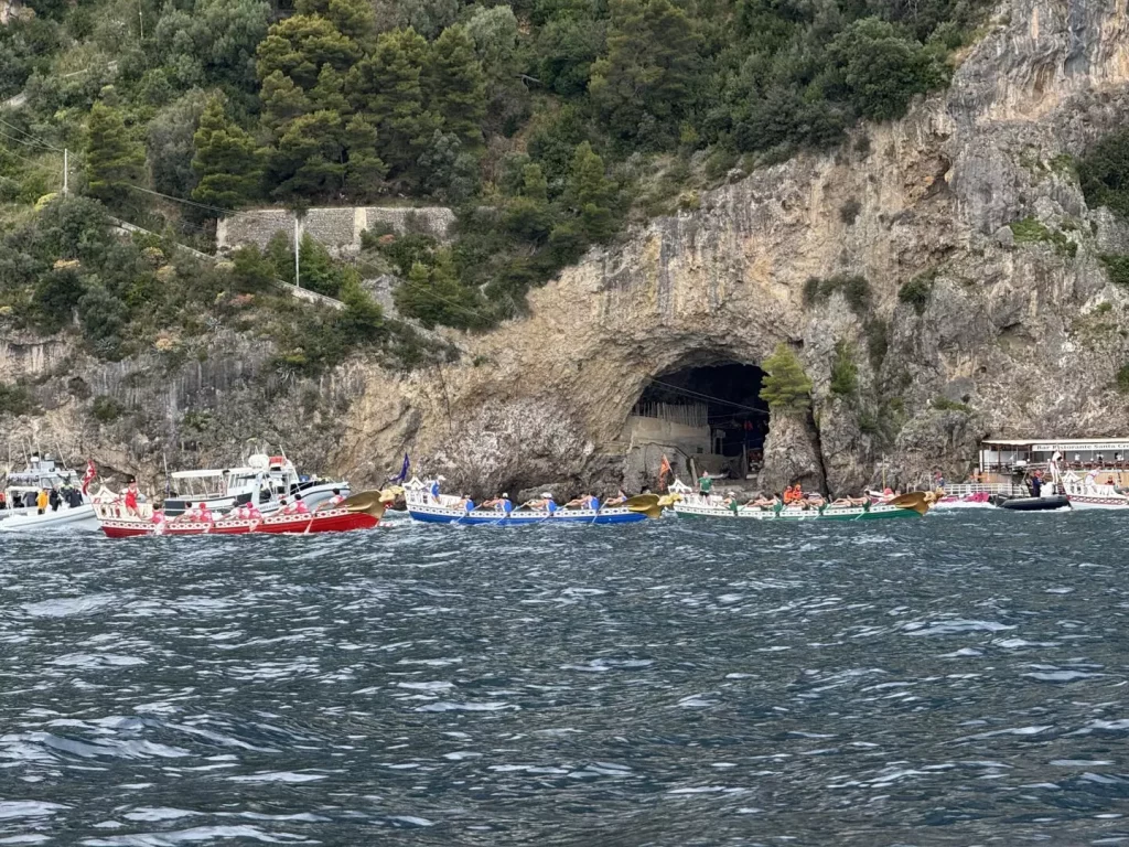 Genova trionfa alla 70ª Regata delle Antiche Repubbliche Marinare: un successo storico.